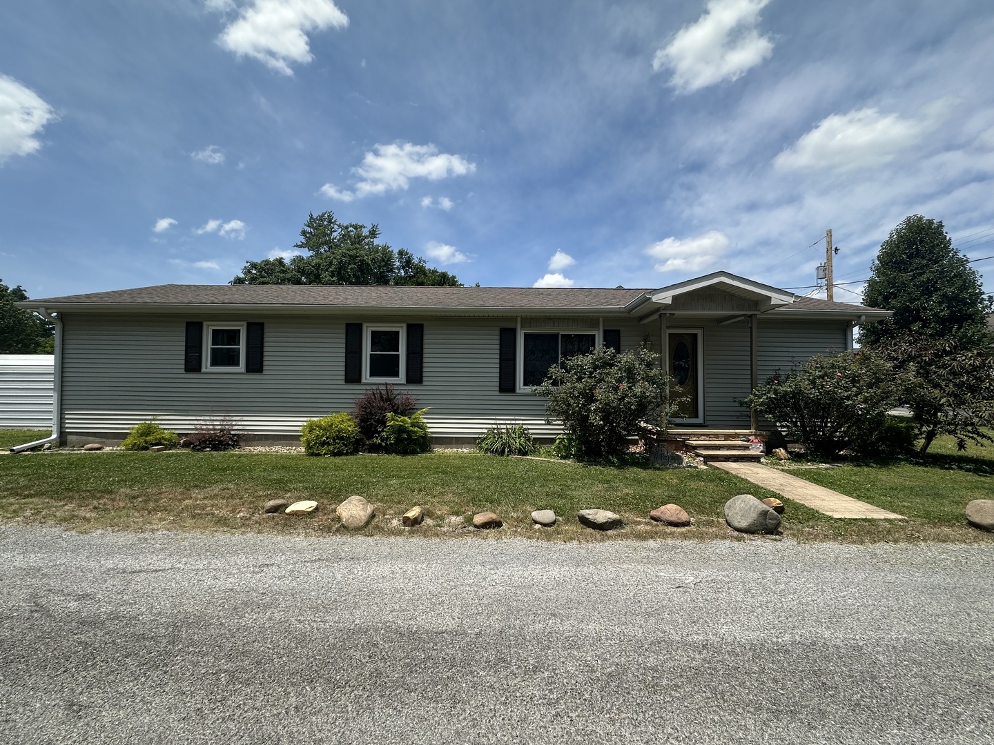 401 W Perrine Street Property Photo 2