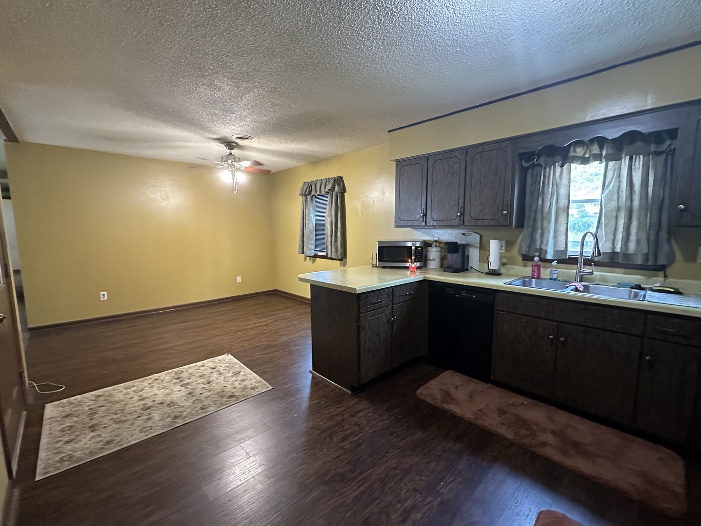 401 W Perrine Street Property Photo 15