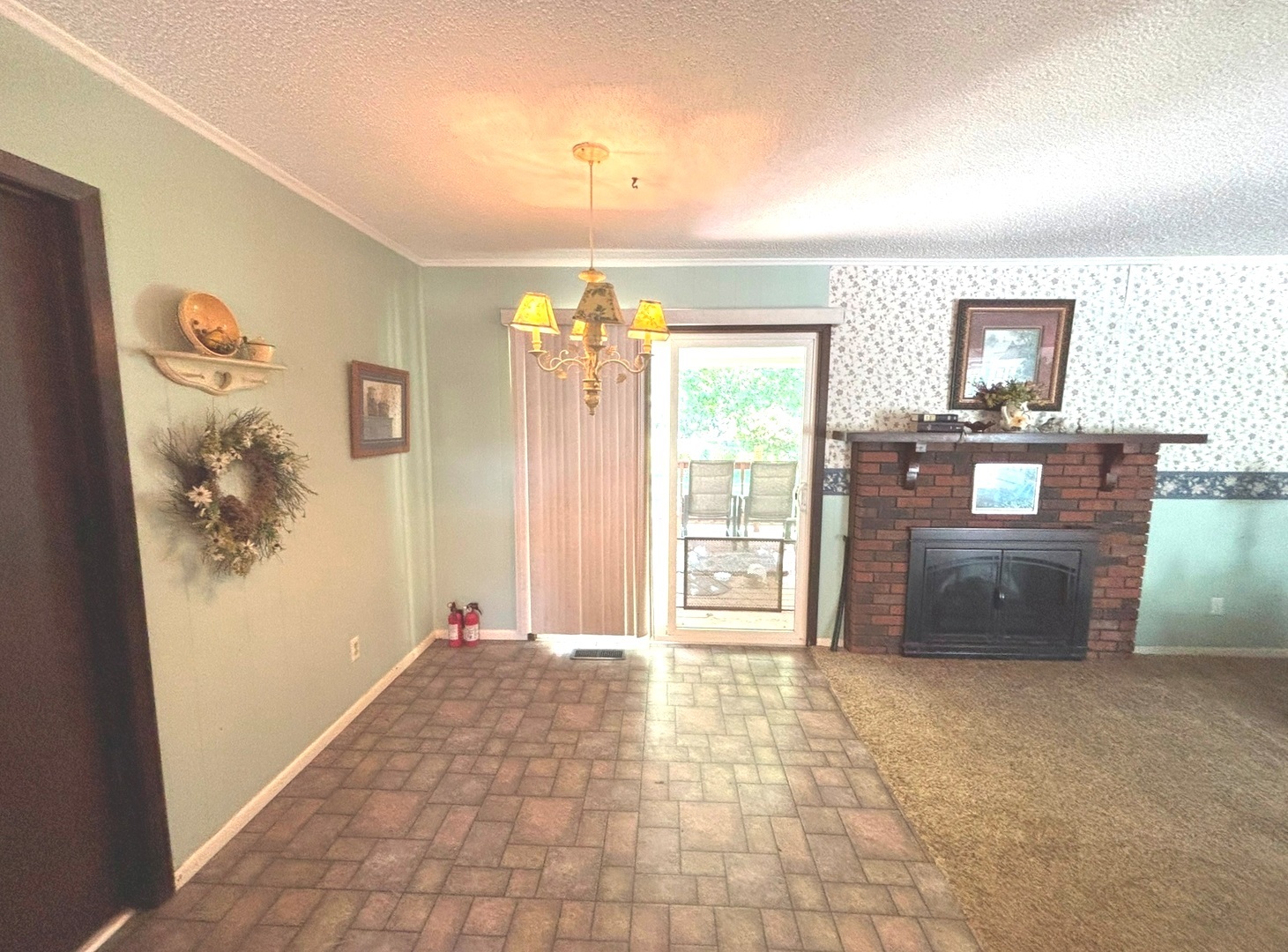 217 Woodland Drive Property Photo 6