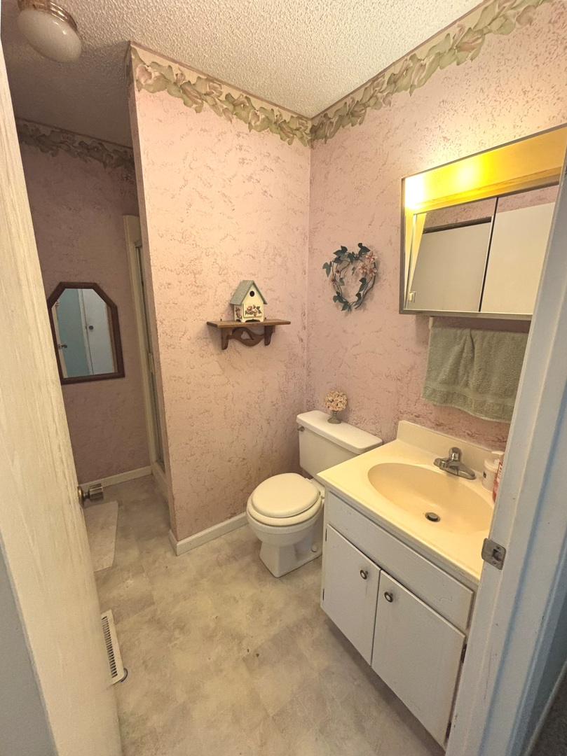 217 Woodland Drive Property Photo 10
