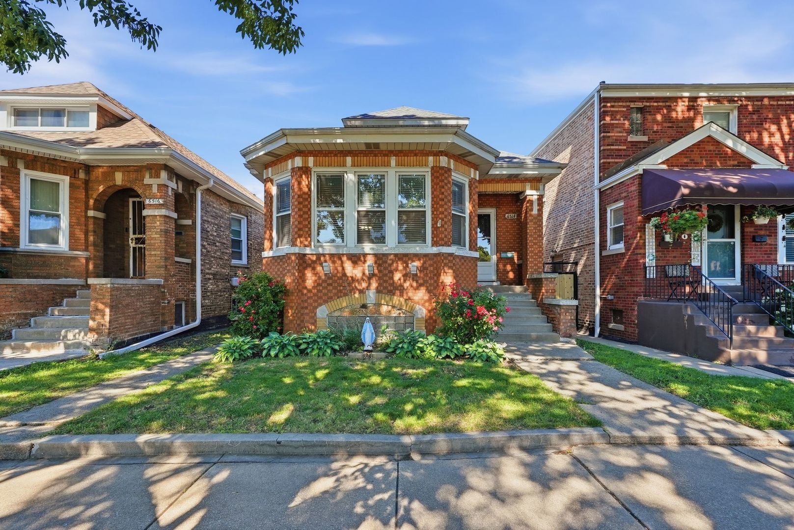 6514 S Kedvale Avenue Property Photo 1