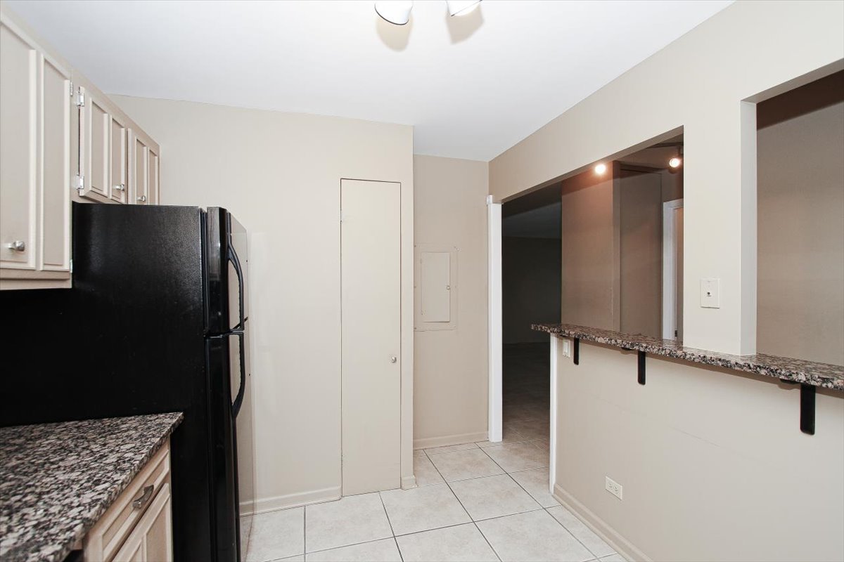 2000 Saint Regis Drive 6j Property Photo 10