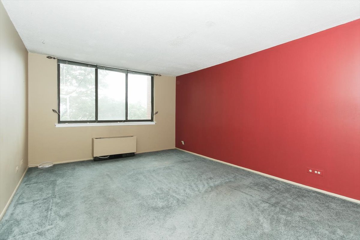 2000 Saint Regis Drive 6j Property Photo 11