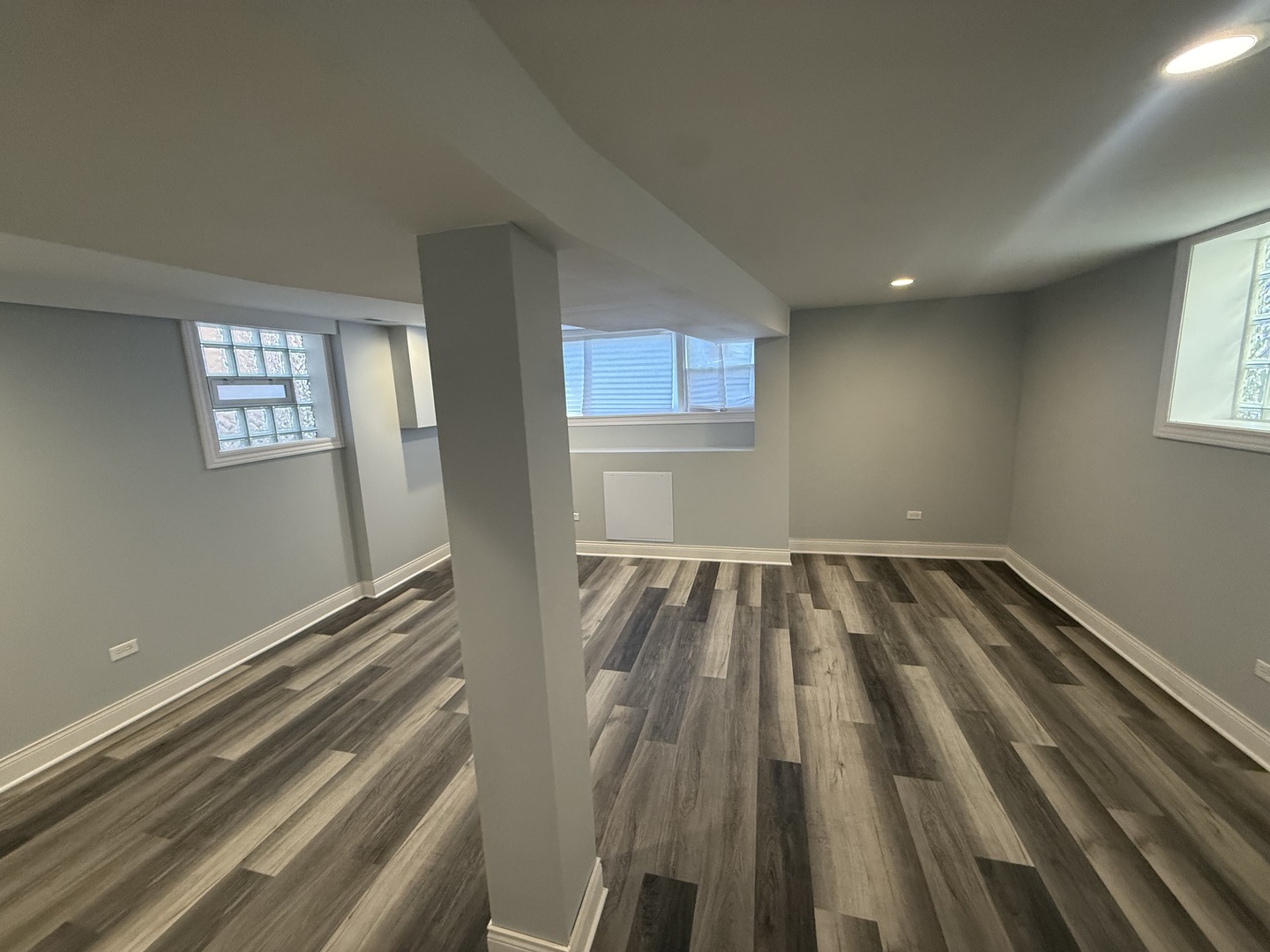 1234 W 97th Place Property Photo 17