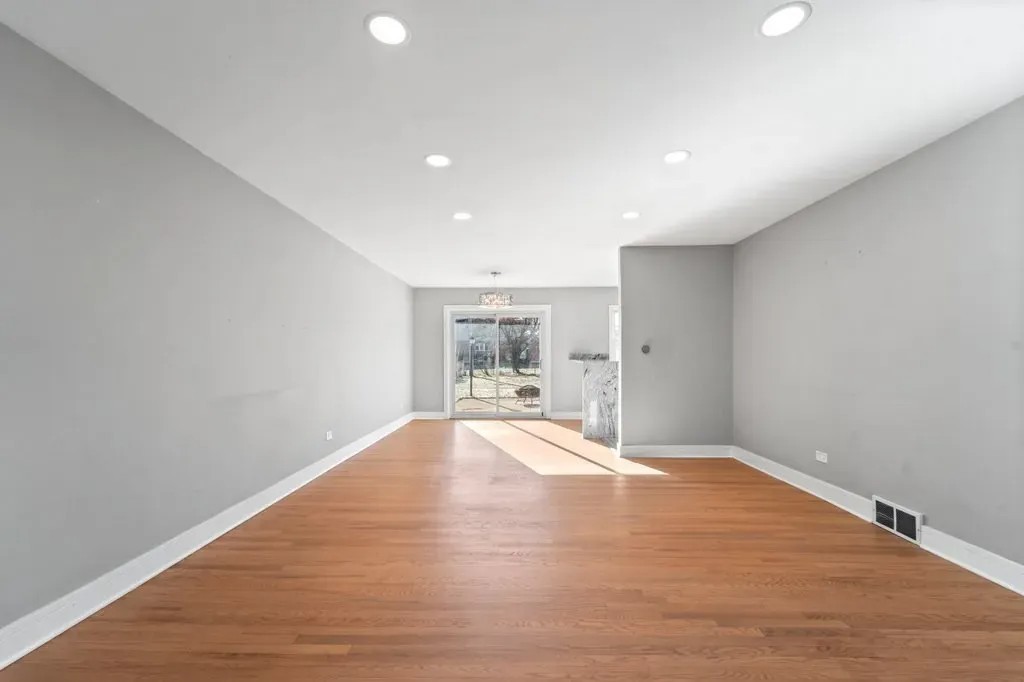 2017 E Seneca Lane Property Photo 3