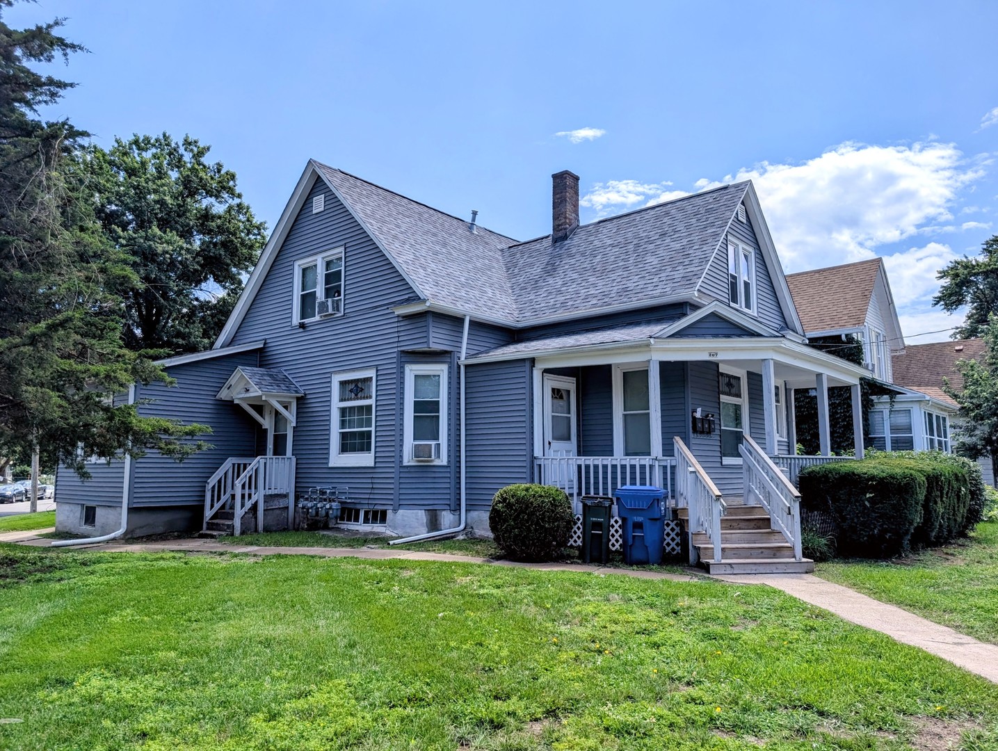 207 S Pine Street Property Photo 1