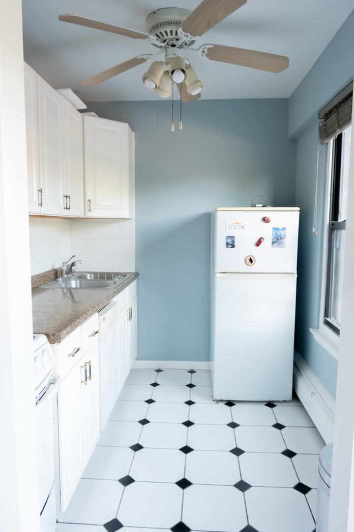 4880 N Marine Drive 304 Property Photo 6