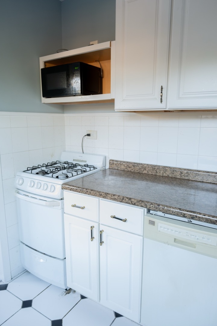 4880 N Marine Drive 304 Property Photo 7