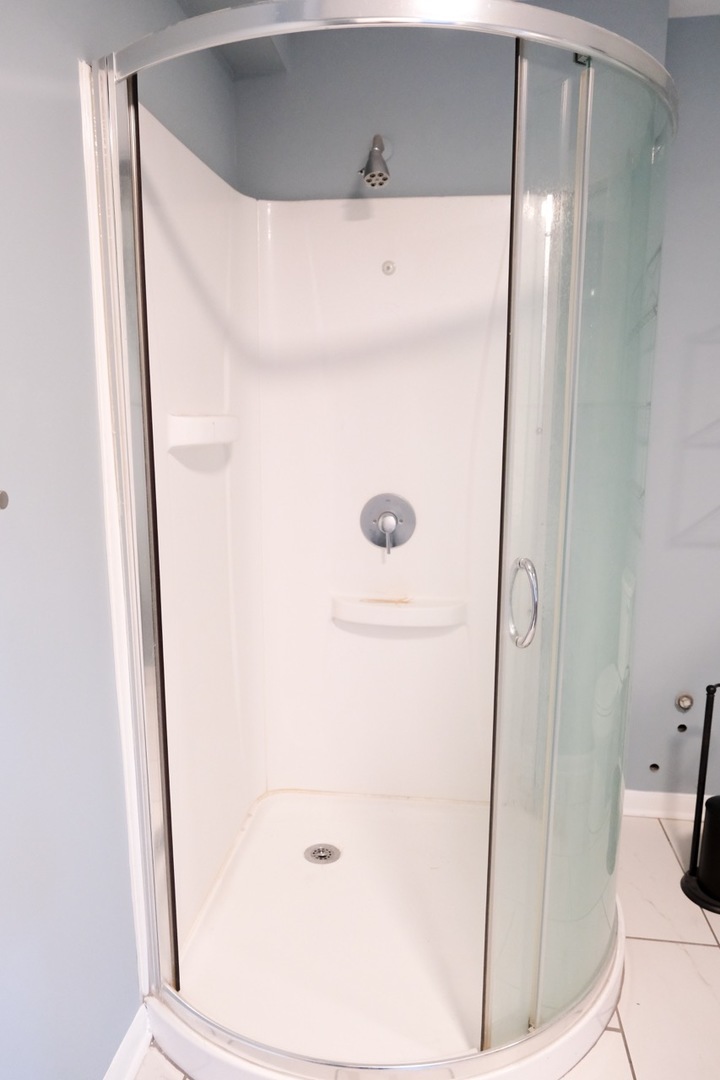 4880 N Marine Drive 304 Property Photo 8