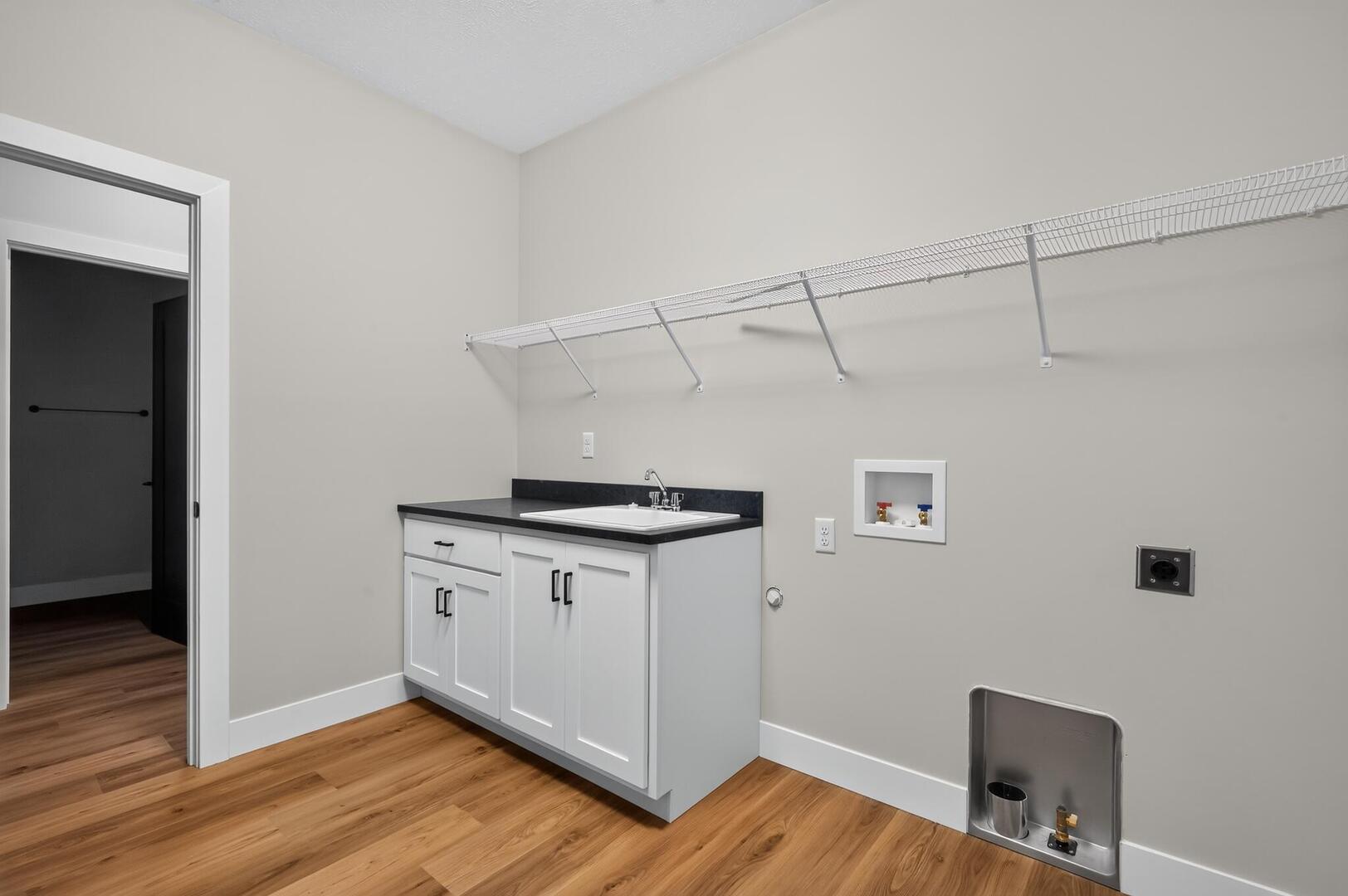 1704 Blenheim Drive Property Photo 39