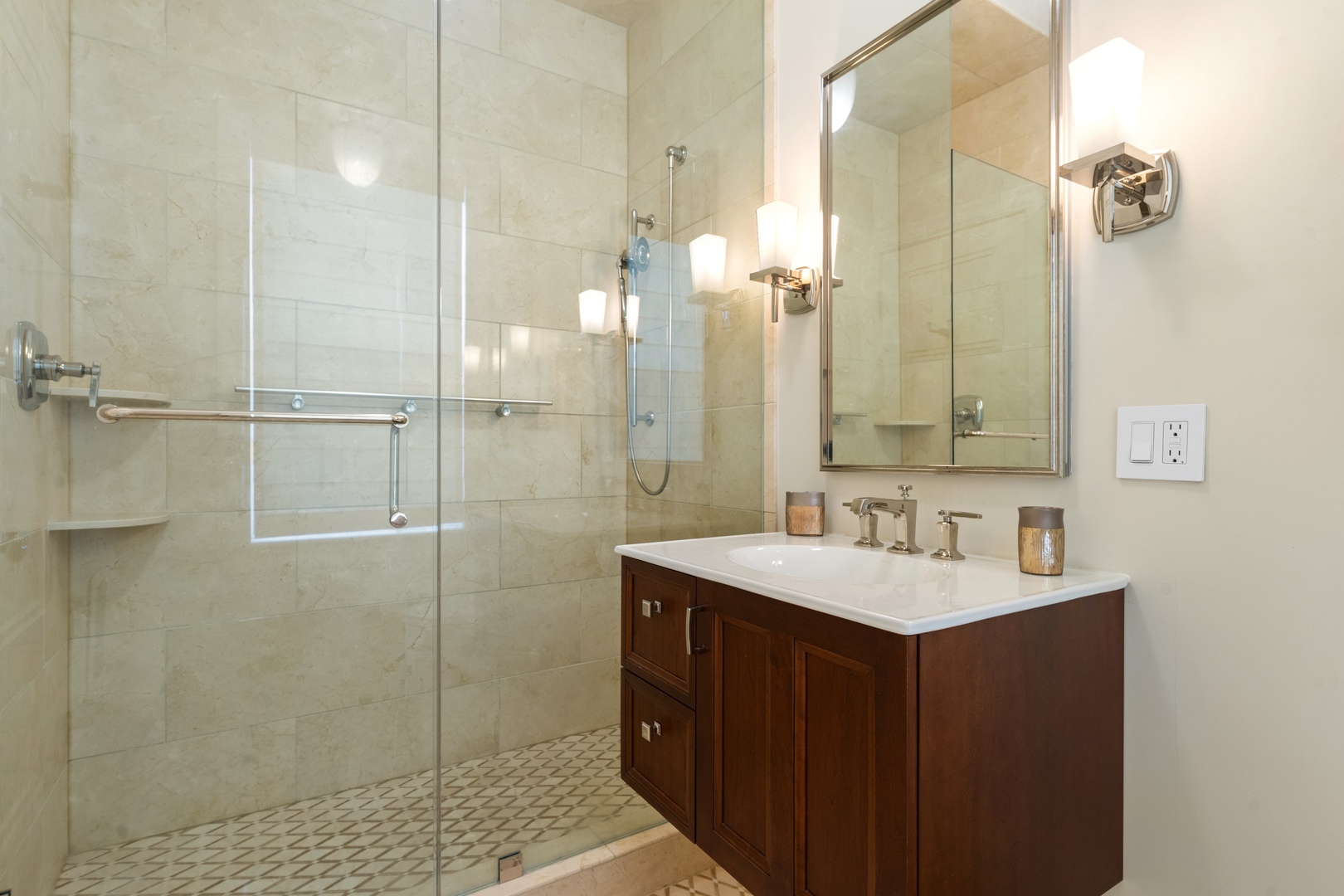 70 E Scott Street 307 Property Photo 21
