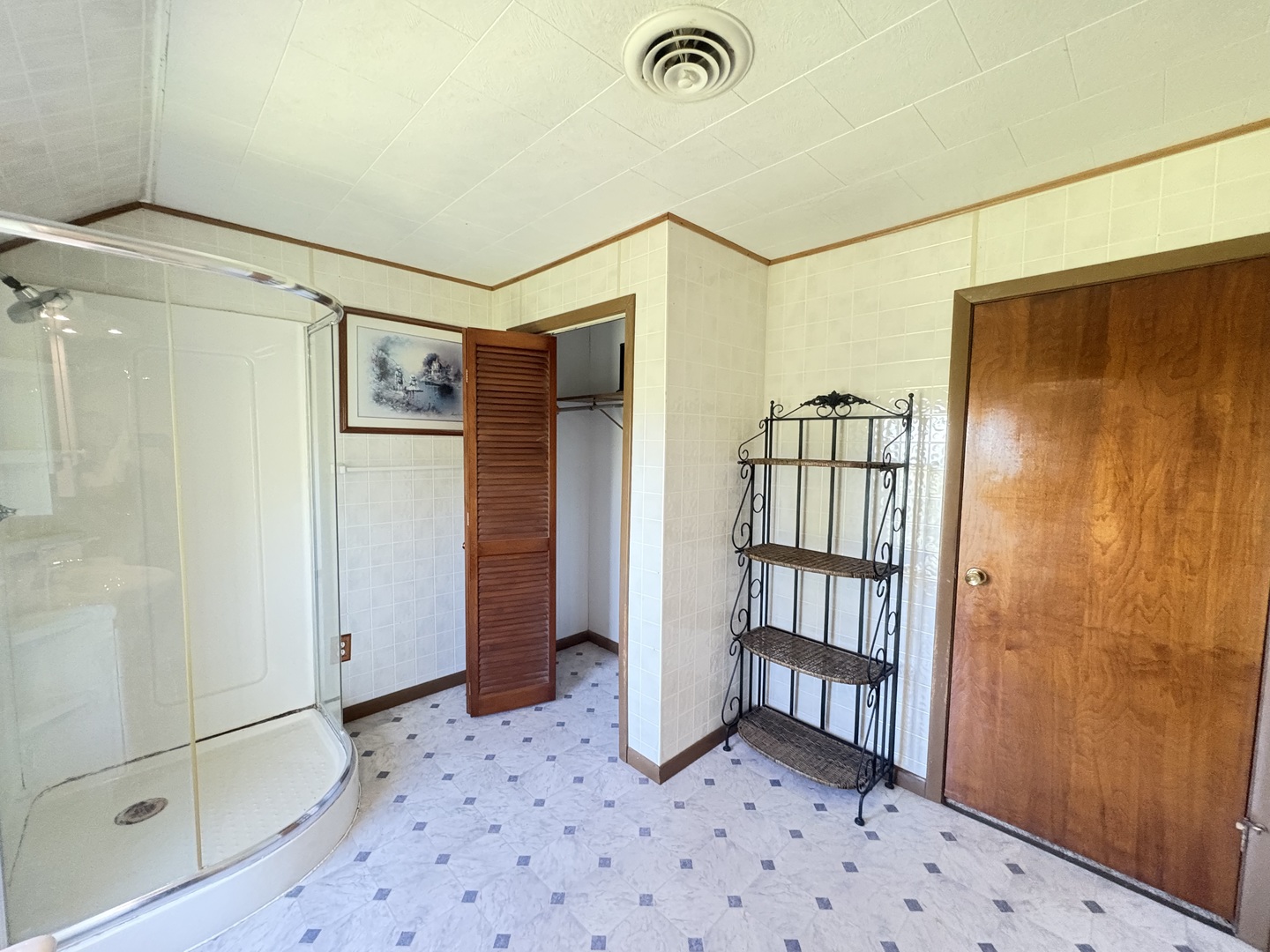 2563 Gurler Road Property Photo 30