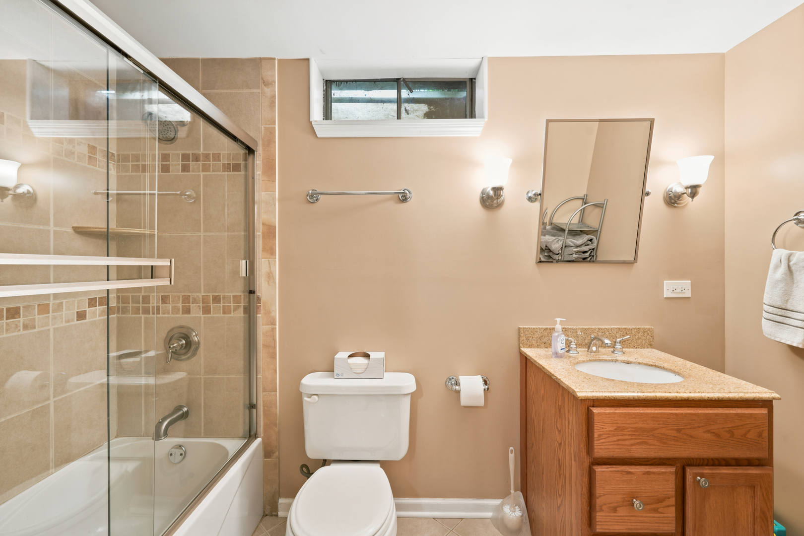 25 E Wilson Avenue Property Photo 22