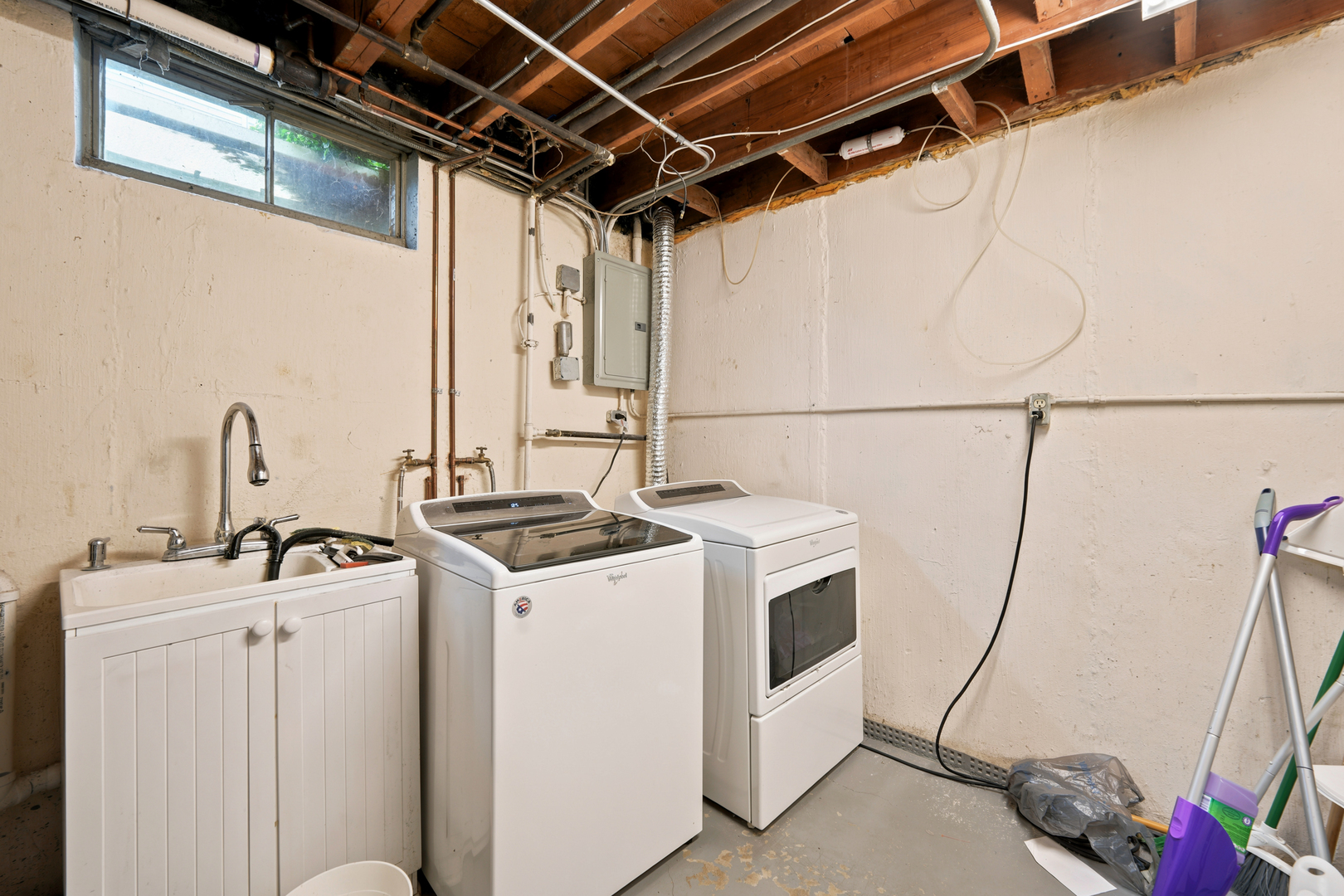 25 E Wilson Avenue Property Photo 25