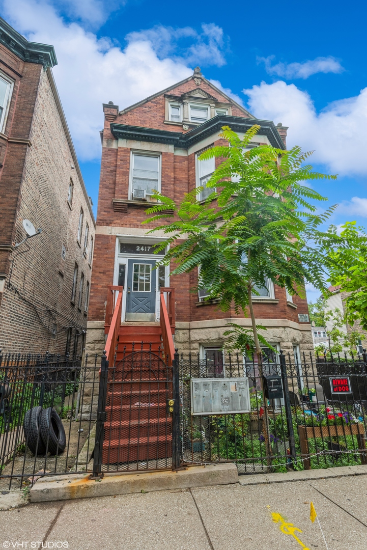 2417 S Saint Louis Avenue Property Photo 1