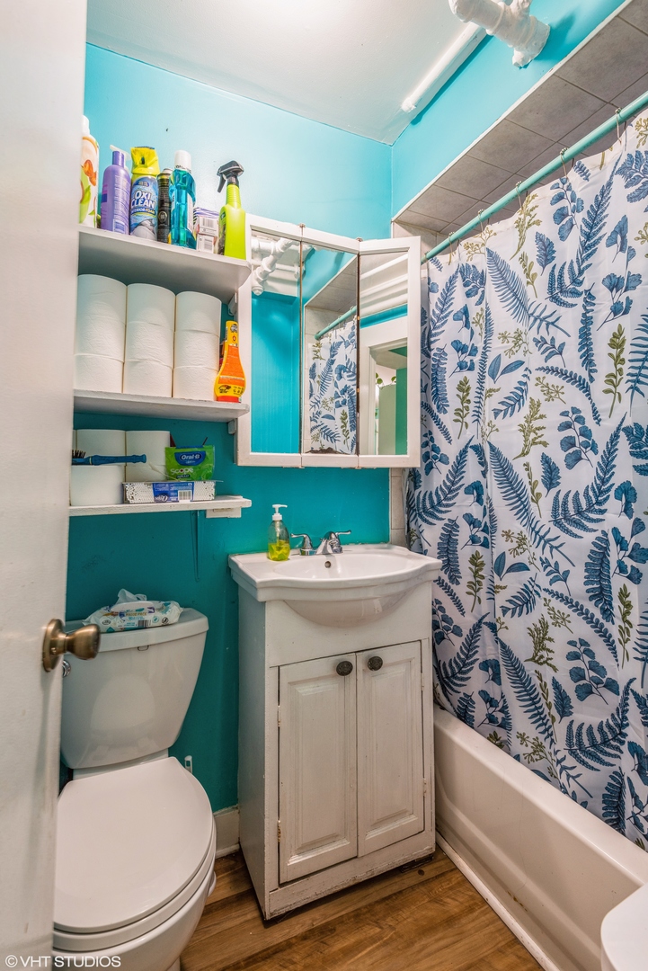 2417 S Saint Louis Avenue Property Photo 5