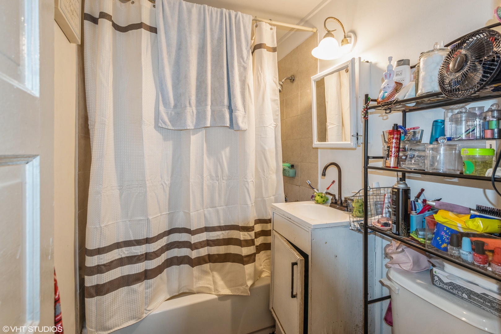 2417 S Saint Louis Avenue Property Photo 9