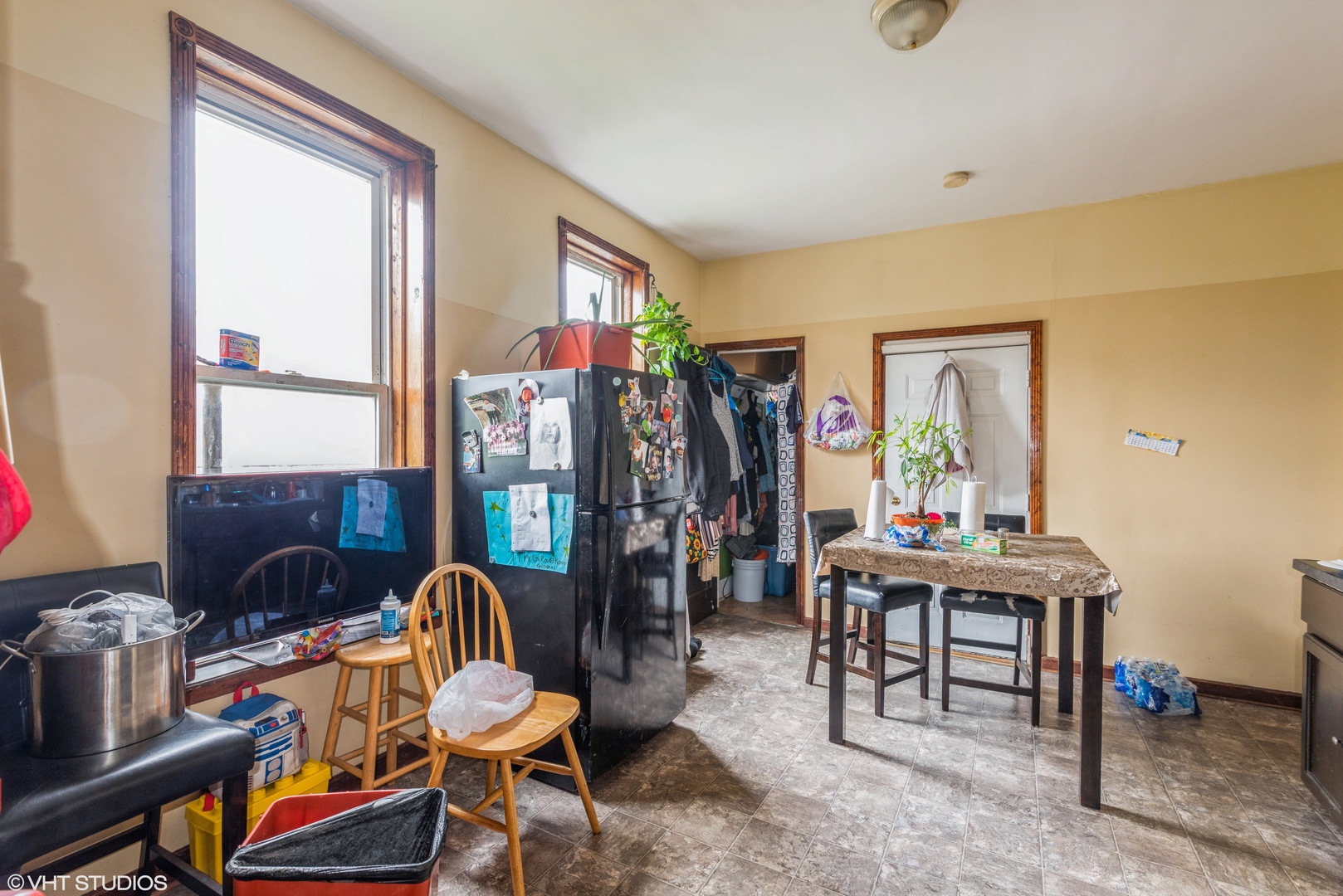 2417 S Saint Louis Avenue Property Photo 12