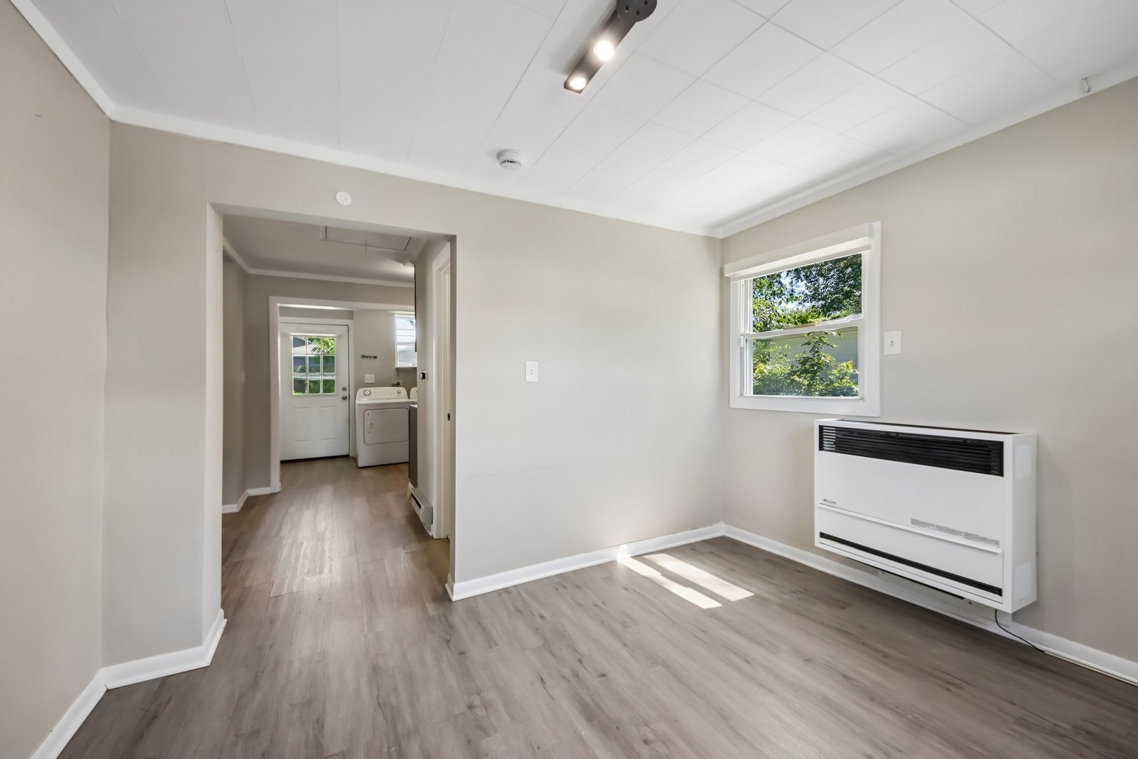 1423 Melrose Avenue Property Photo 5