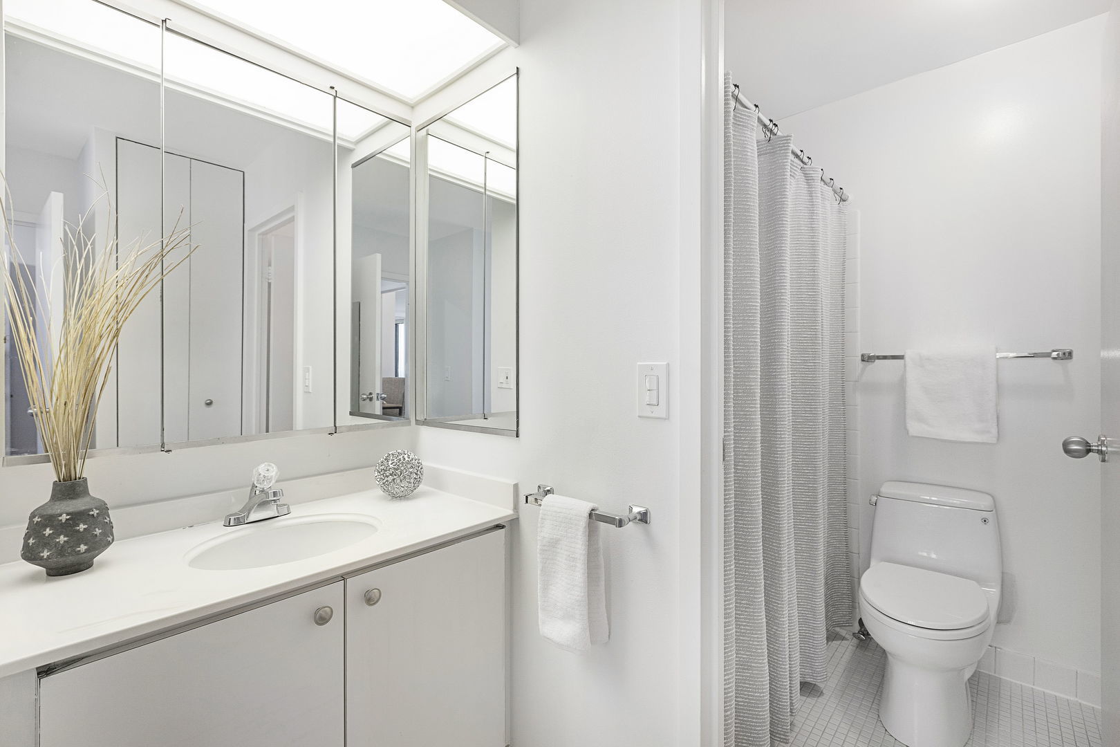 155 N Harbor Drive 4007 Property Photo 14