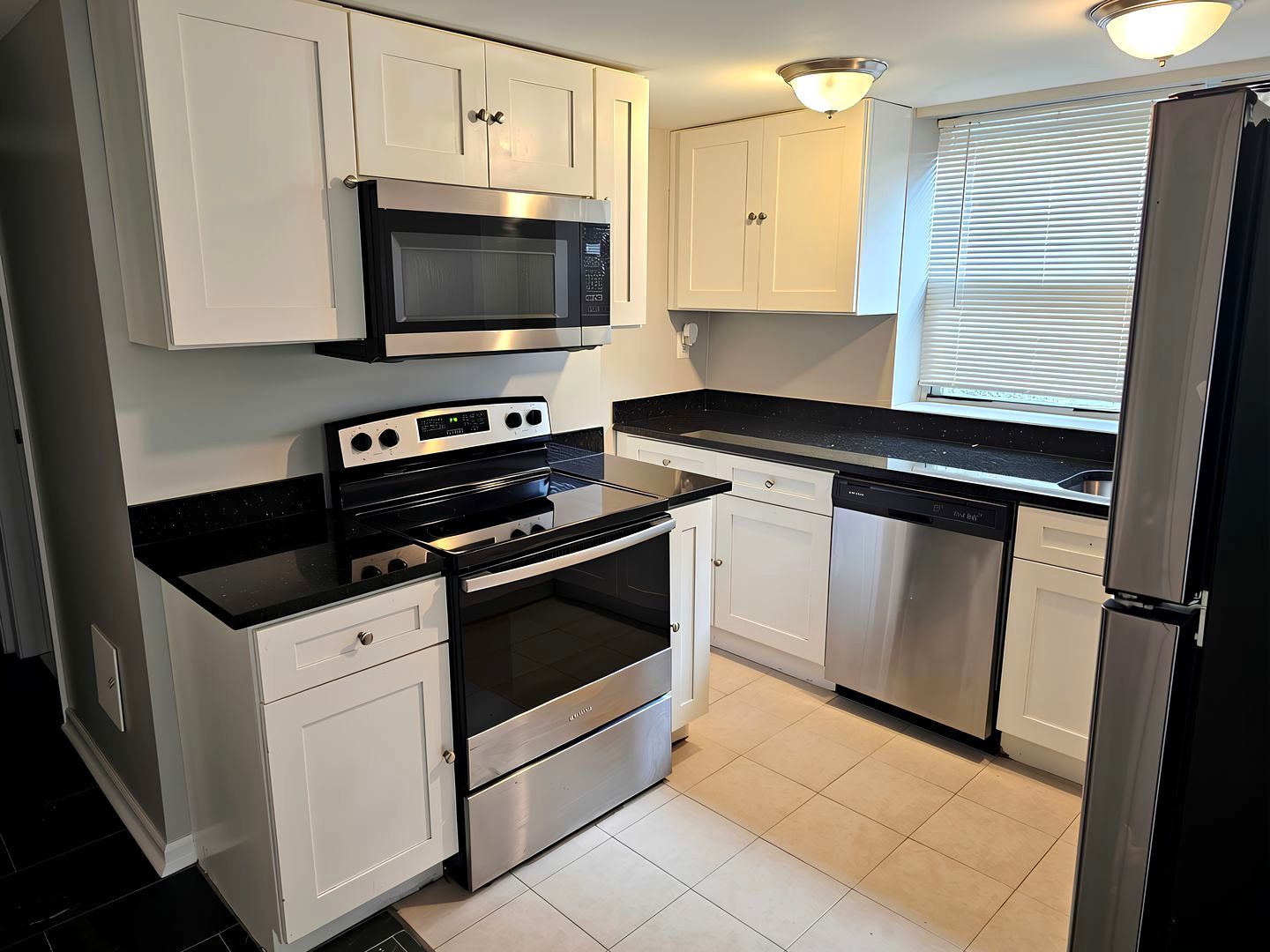 3014 Harlem Avenue G Property Photo 4