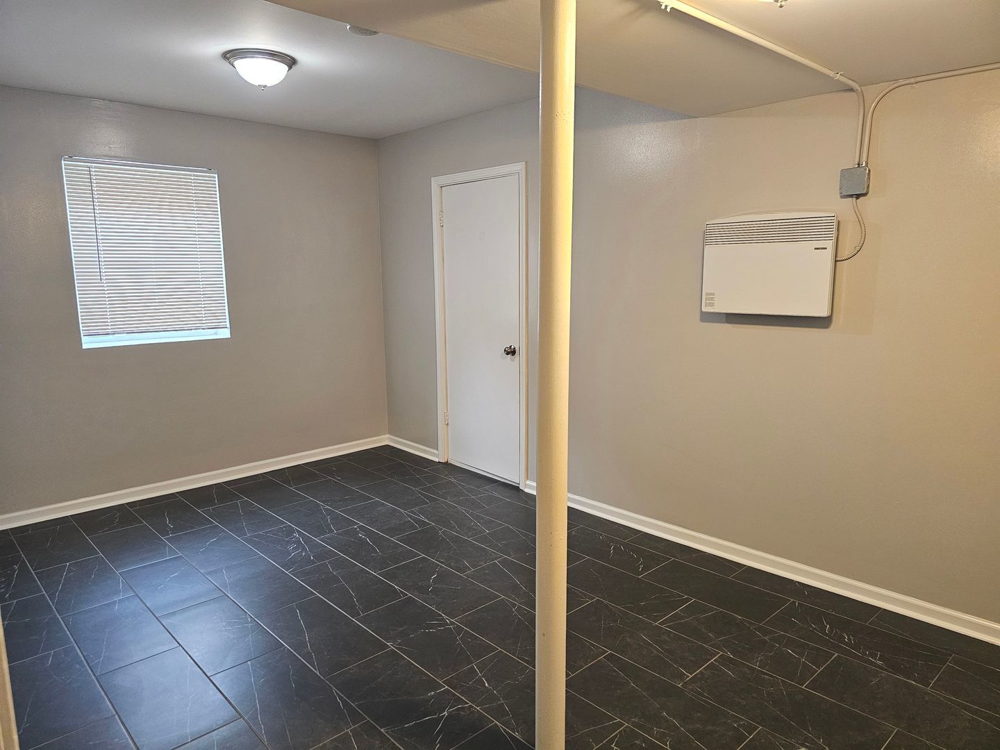 3014 Harlem Avenue G Property Photo 9
