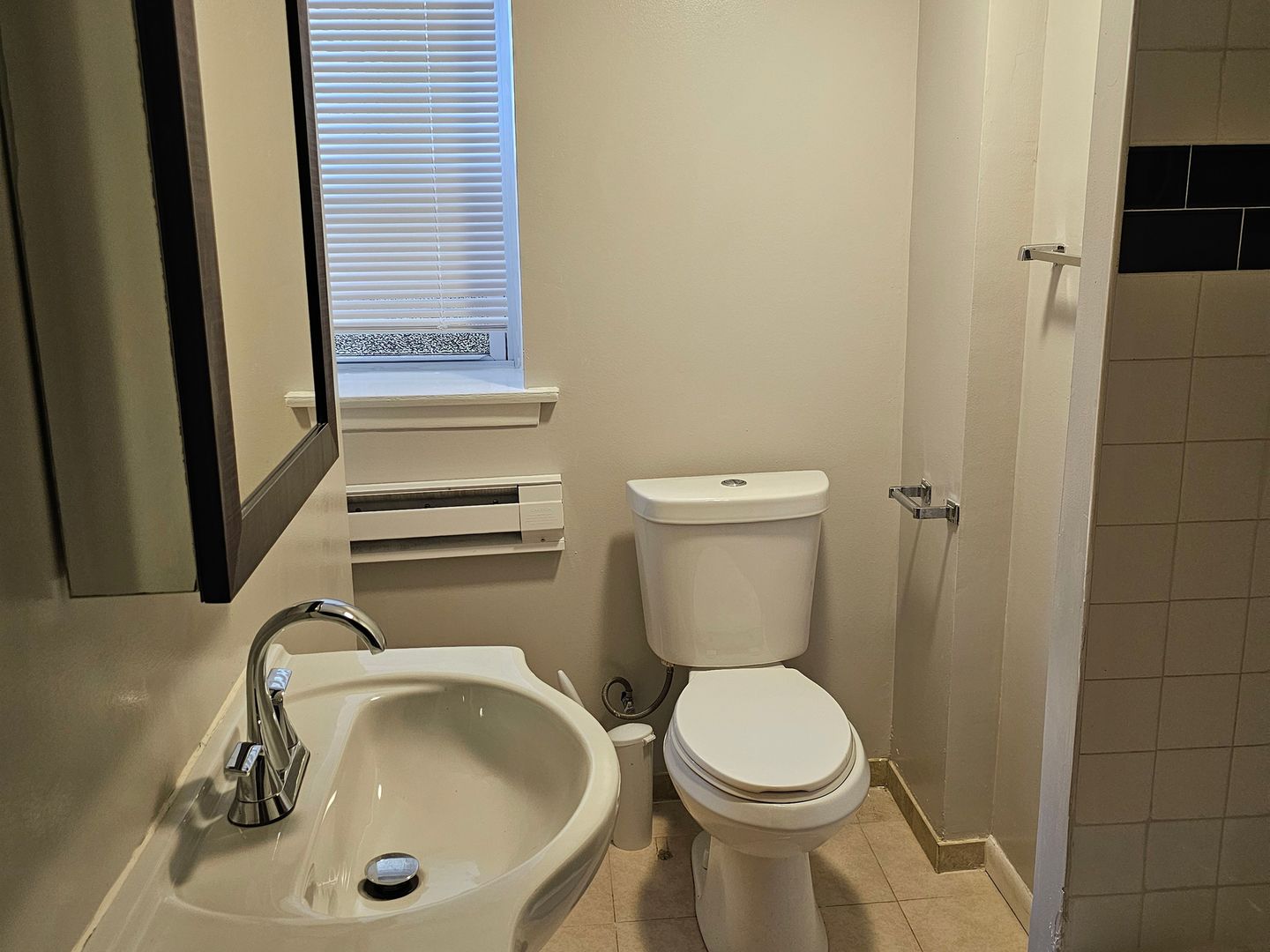 3014 Harlem Avenue G Property Photo 10