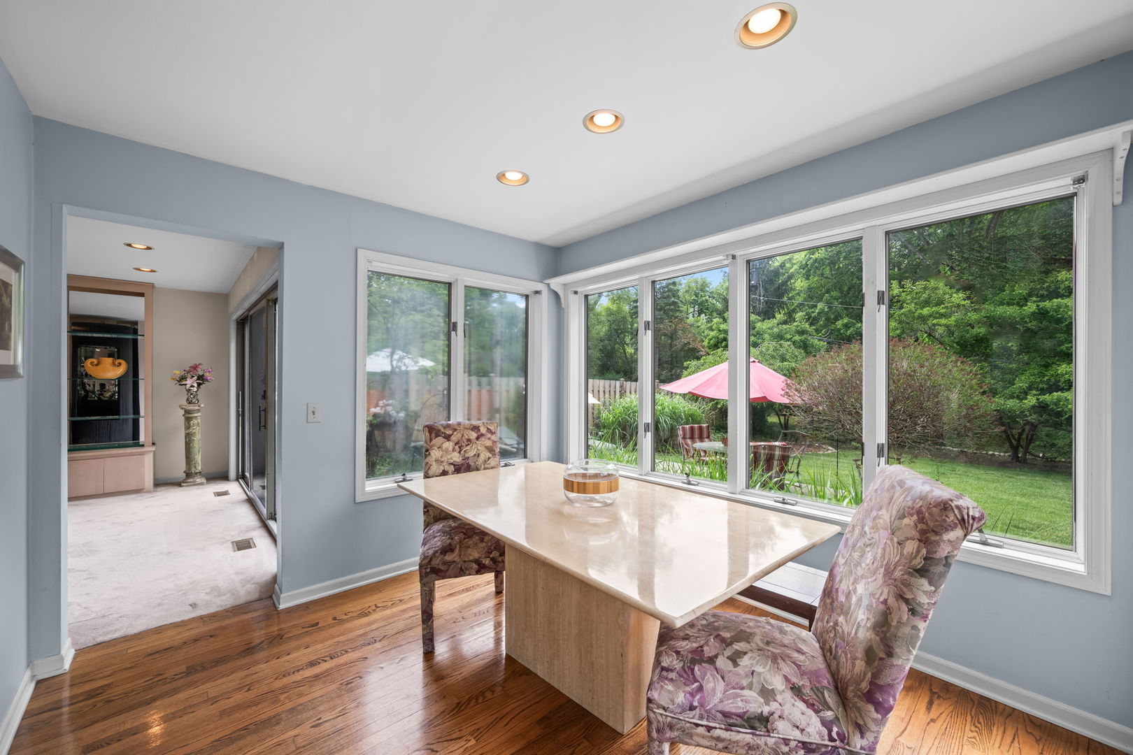 1704 S Western Avenue Property Photo 8