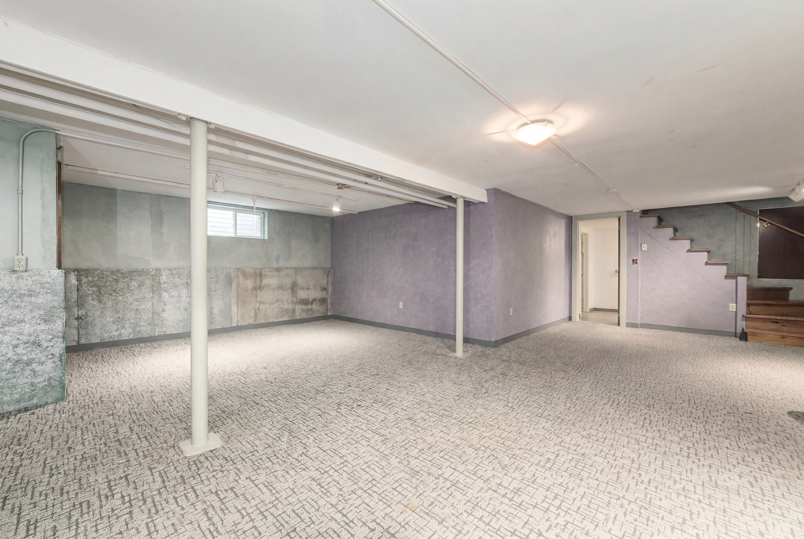 1605 S Fairview Avenue Property Photo 22