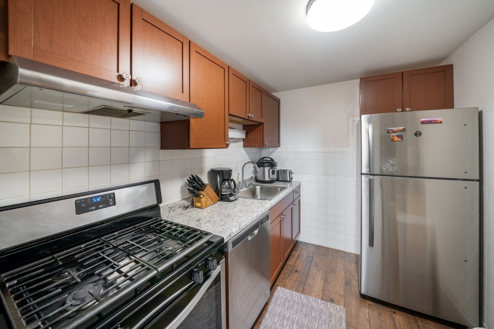 1460 Fairlane Drive 307 Property Photo 3