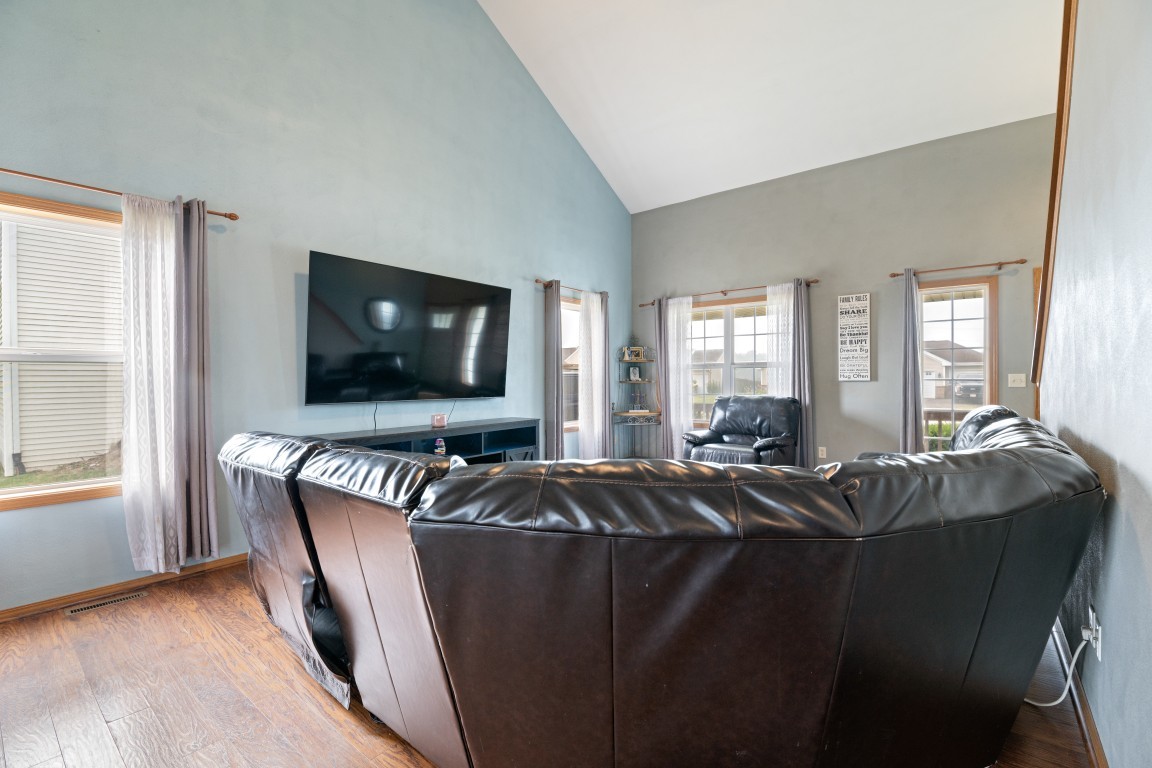 3833 Dunbury Lane Property Photo 10