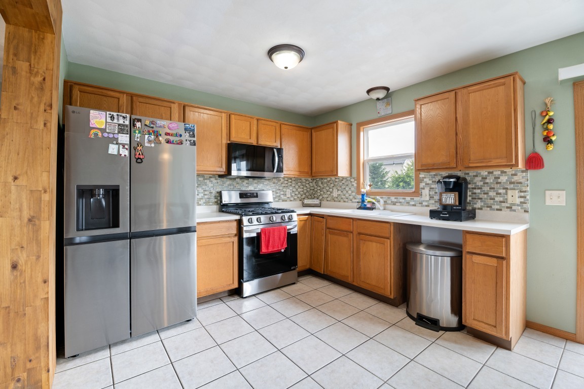 3833 Dunbury Lane Property Photo 14