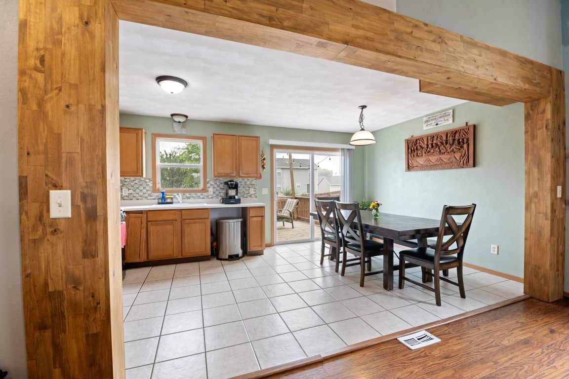 3833 Dunbury Lane Property Photo 15
