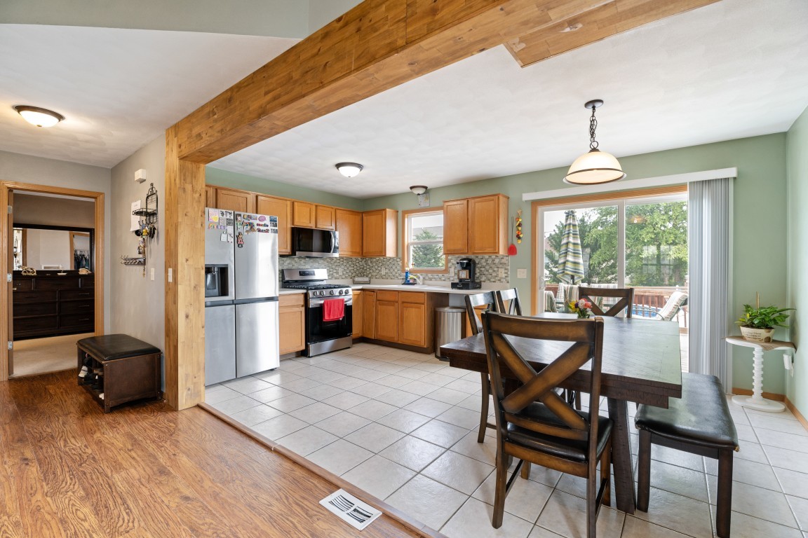 3833 Dunbury Lane Property Photo 16