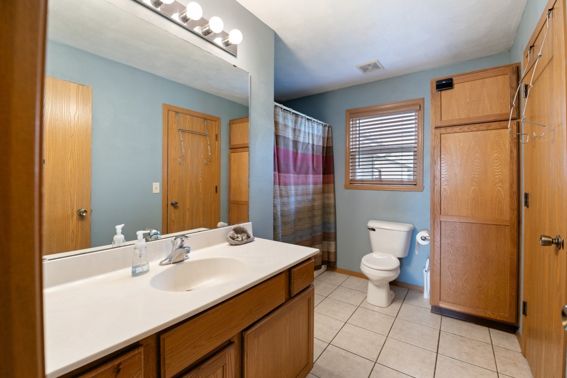 3833 Dunbury Lane Property Photo 28