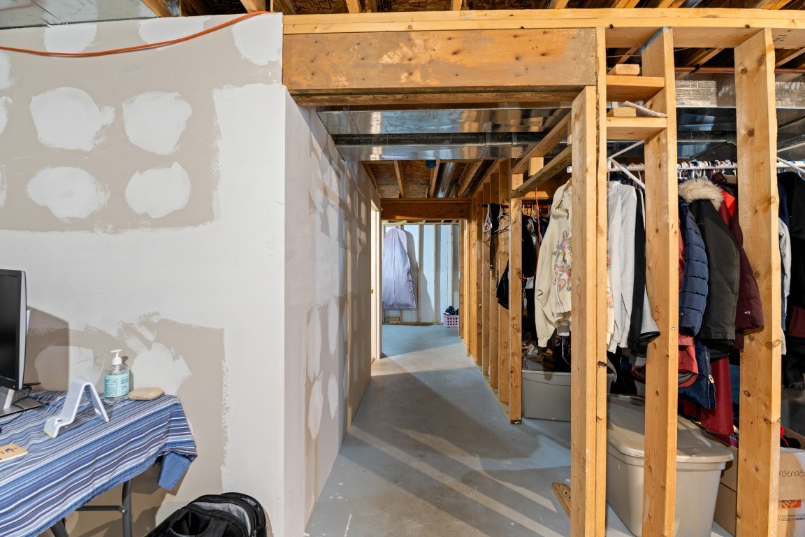 3833 Dunbury Lane Property Photo 44