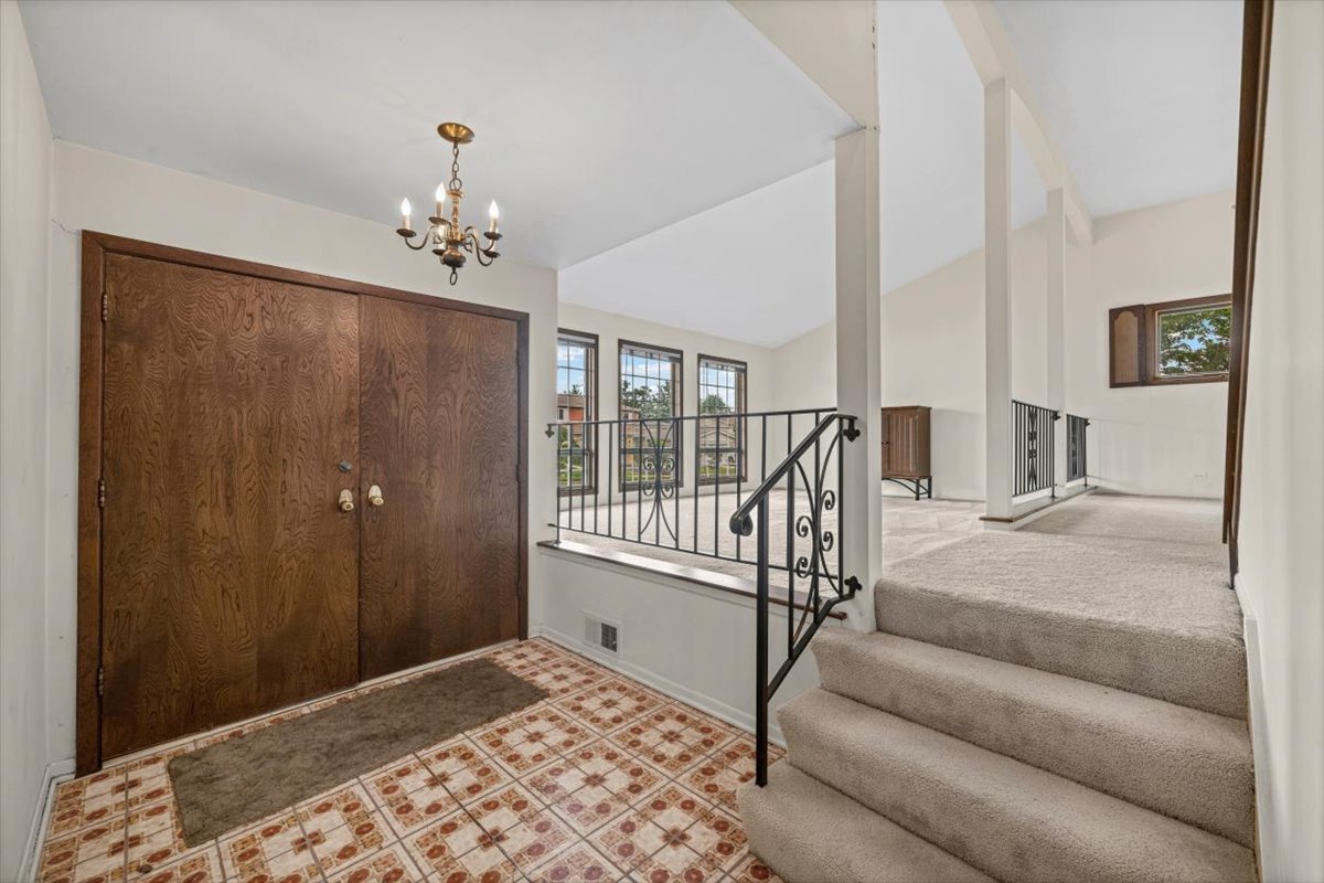 7927 Wilson Terrace Property Photo 3