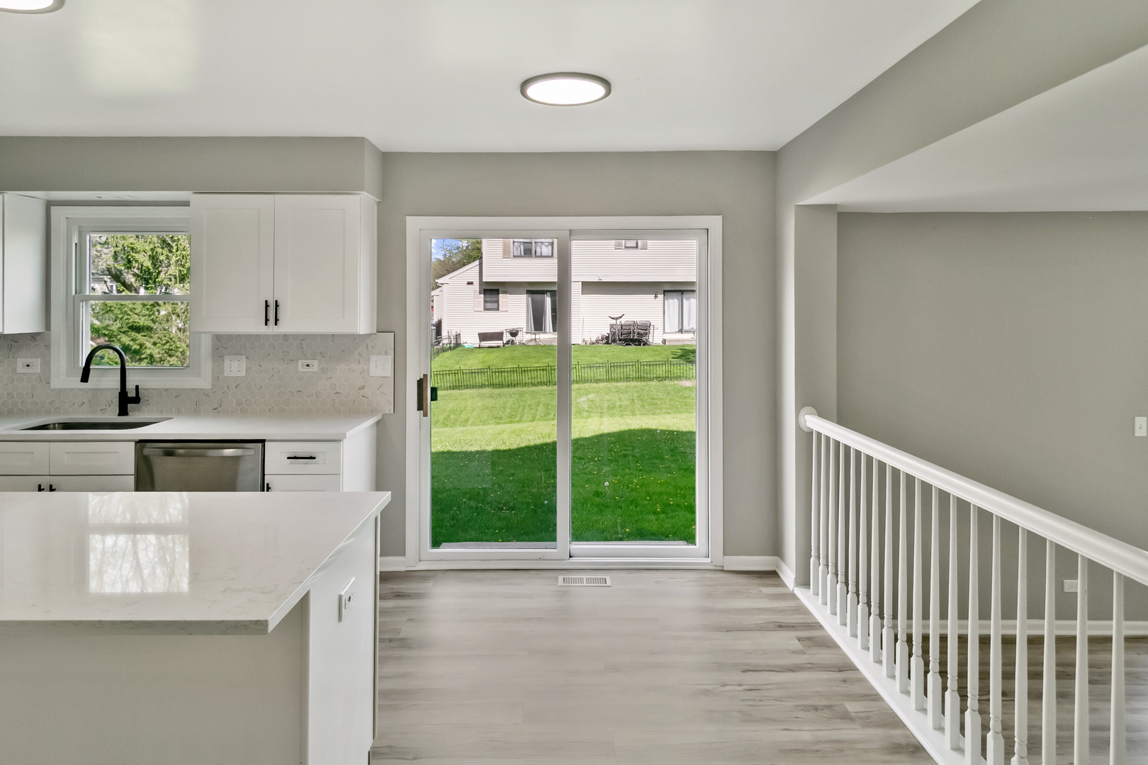 731 Roaring Brook Lane Property Photo 9