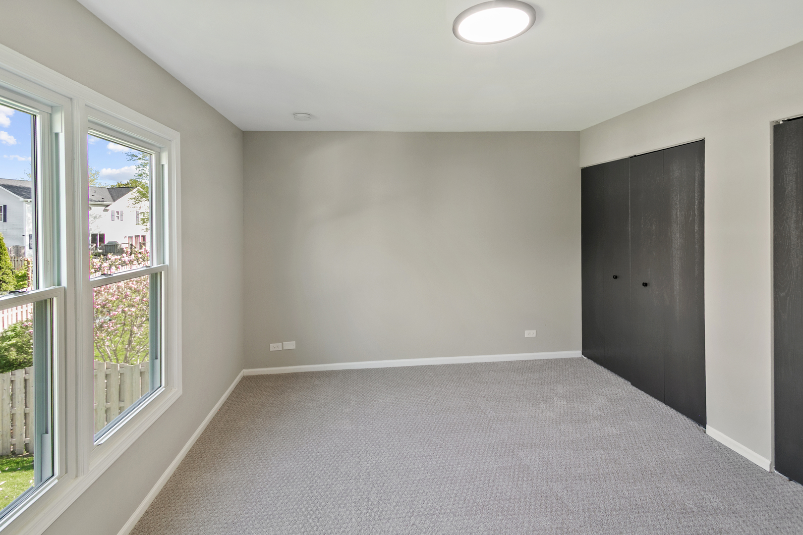 731 Roaring Brook Lane Property Photo 20