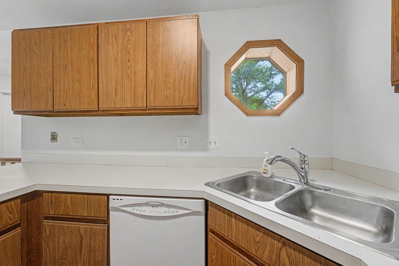 1953 N Coldspring Road Property Photo 15