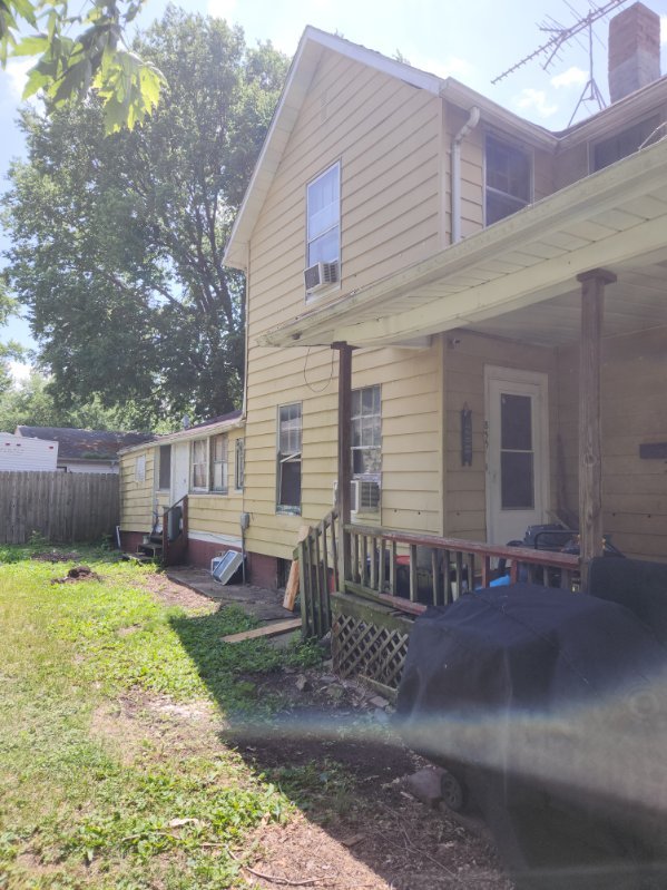 853 N Cedar Street Property Photo 1
