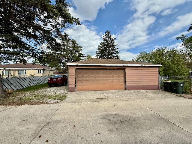8114 N Merrill Street Property Photo 25