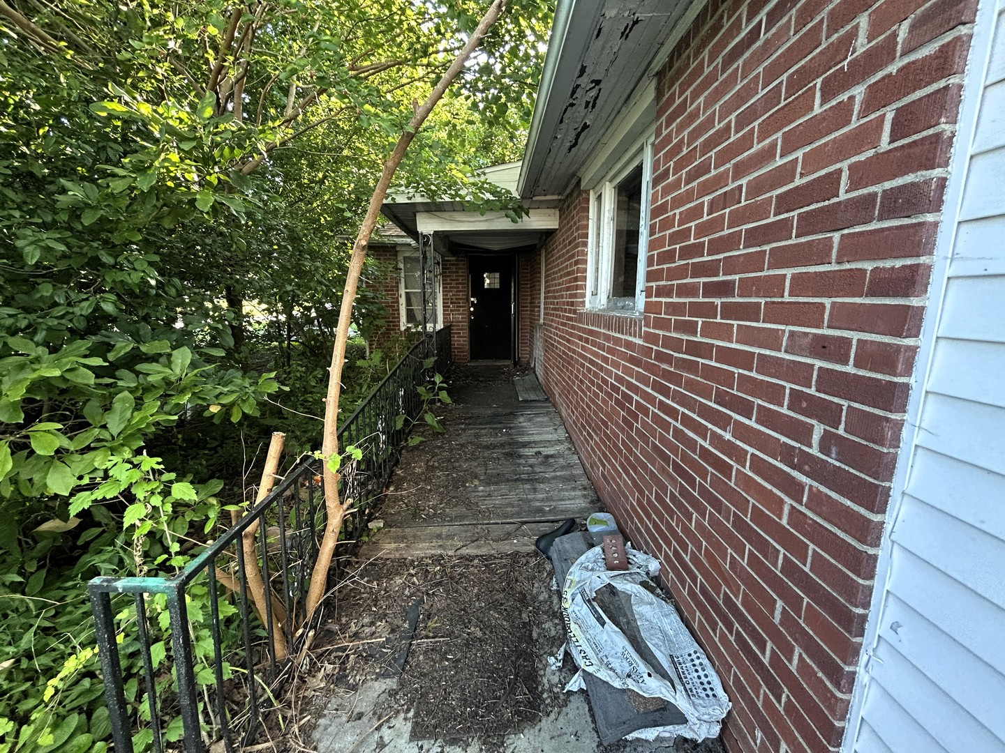 930 Vandalia Road Property Photo 4