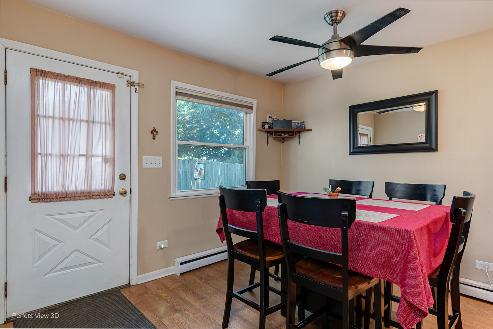 935 N Webster Street Property Photo 7