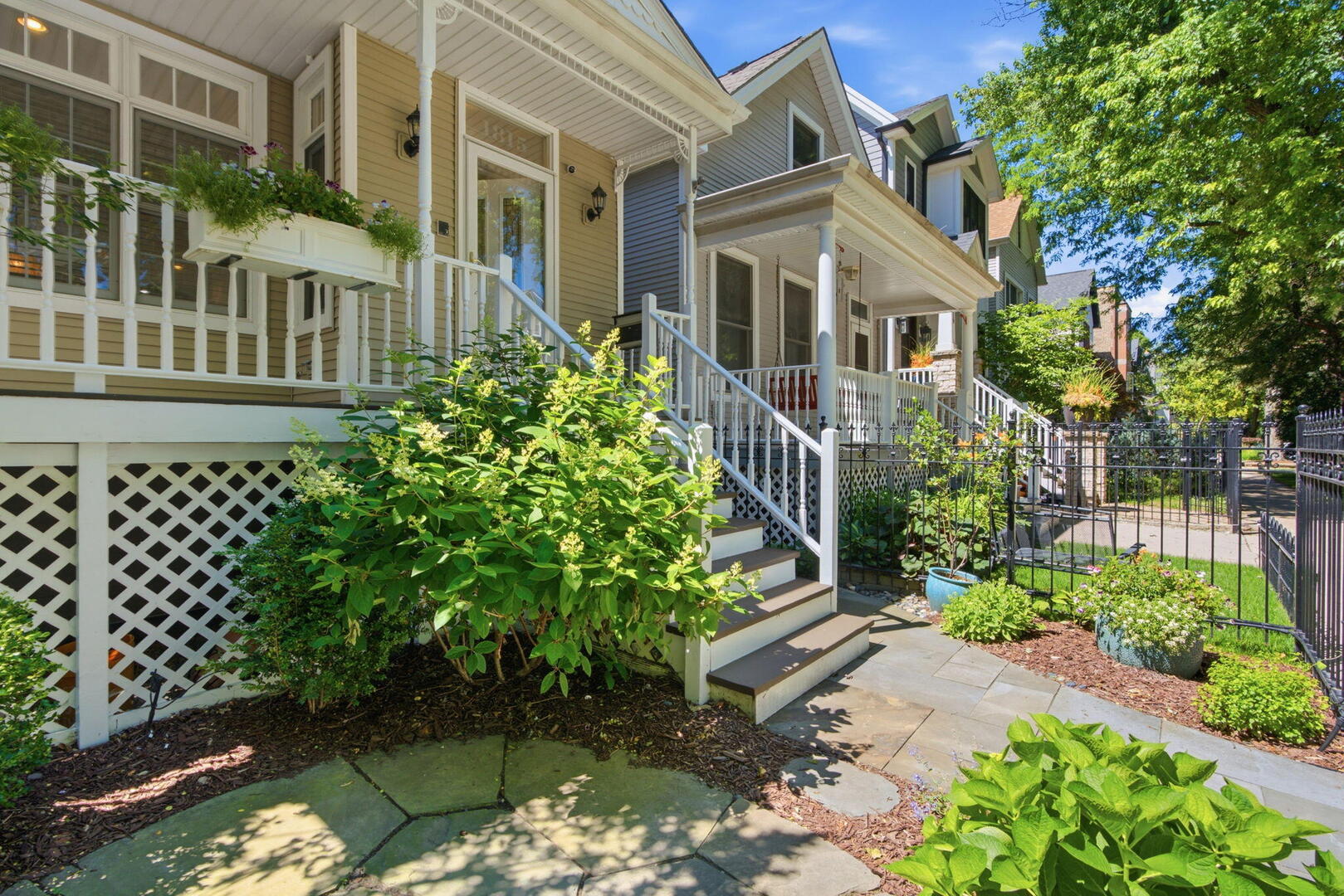 1815 W School Street Property Photo 5