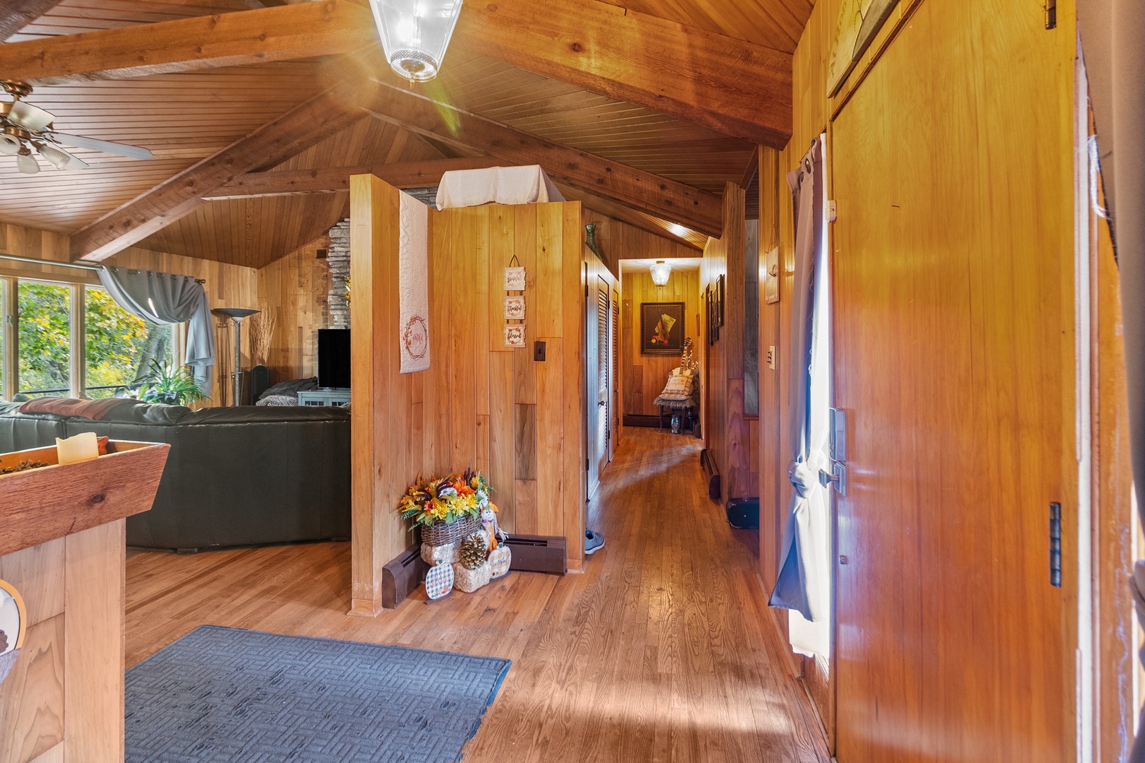 7822 N Pillow Hill Road Property Photo 16