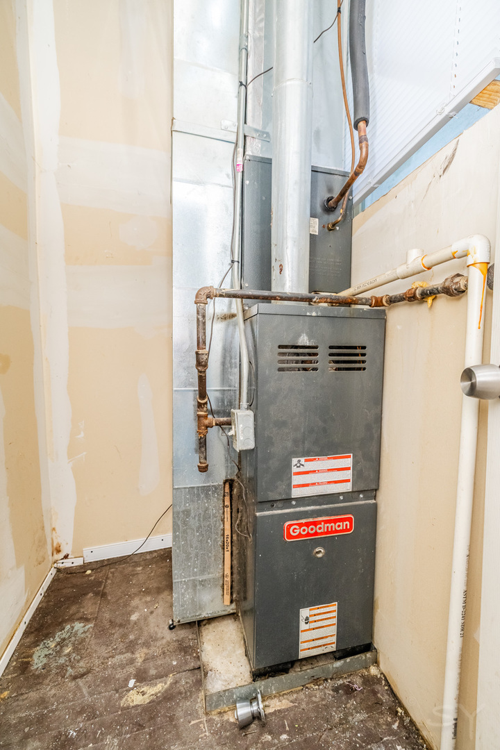1256 S Independence Boulevard Property Photo 16