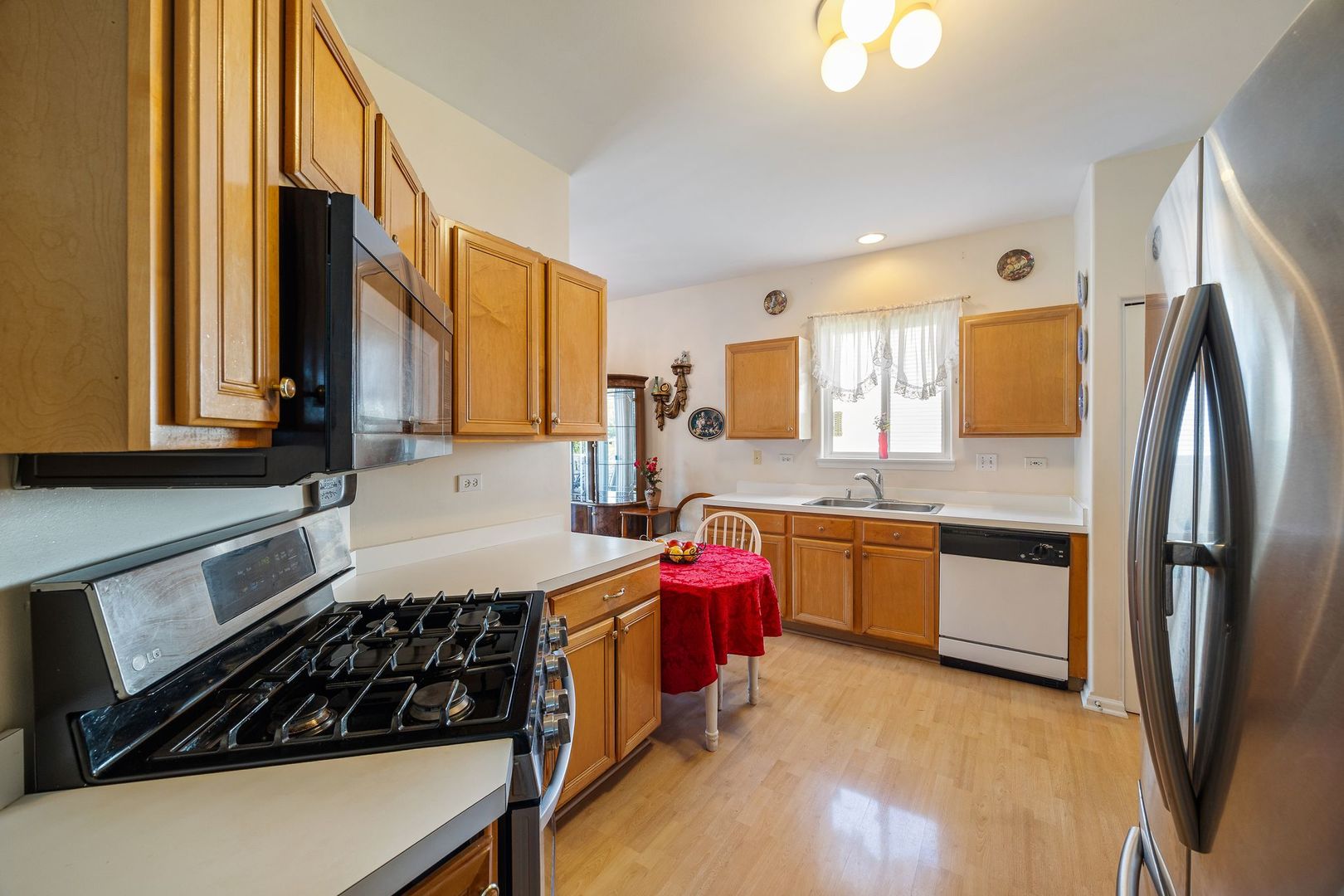 32504 Millstone Circle Property Photo 4