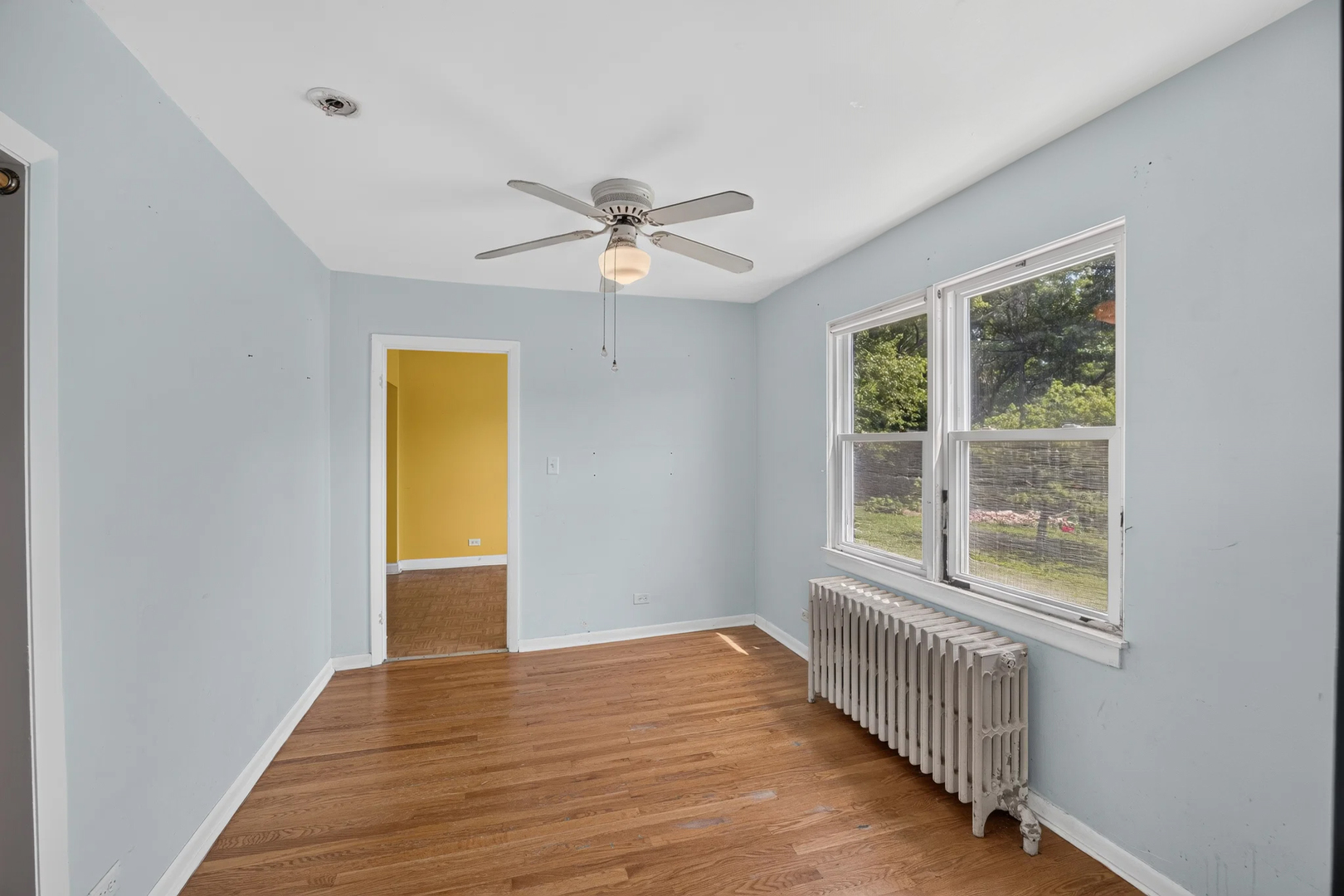 14329 S Beacon Avenue Property Photo 10