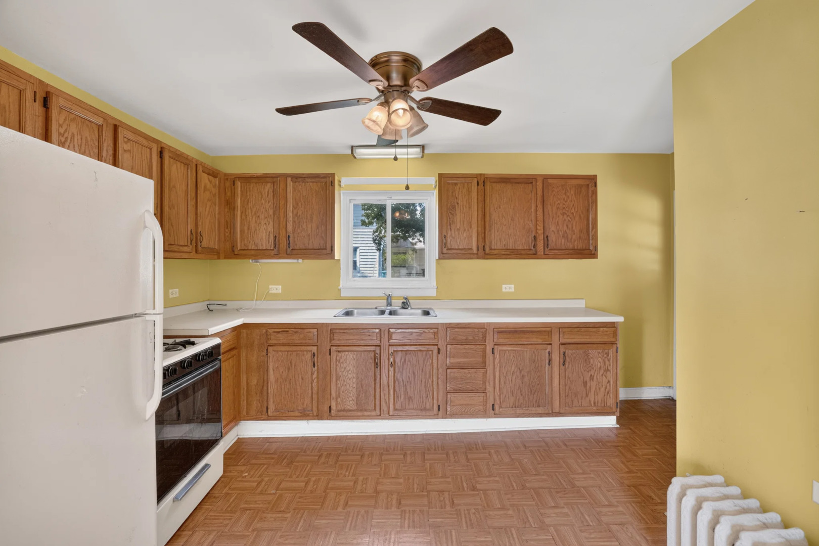 14329 S Beacon Avenue Property Photo 15